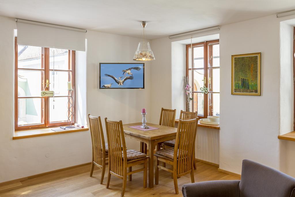 unser rosa Haus für Sie Rust Zimmer foto