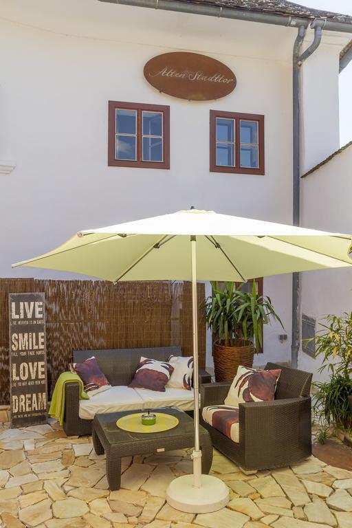 unser rosa Haus für Sie Rust Zimmer foto