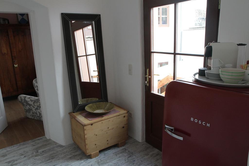 unser rosa Haus für Sie Rust Zimmer foto